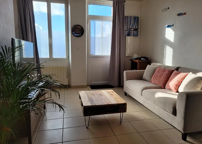 Petite Maison Proche - * Flamanville